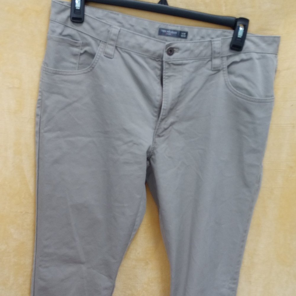 Men's Van Heusen Slim Fit Khakis - 36 x 30